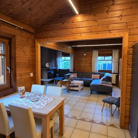 Haus Kaninchenhöhle Ferienhaus *